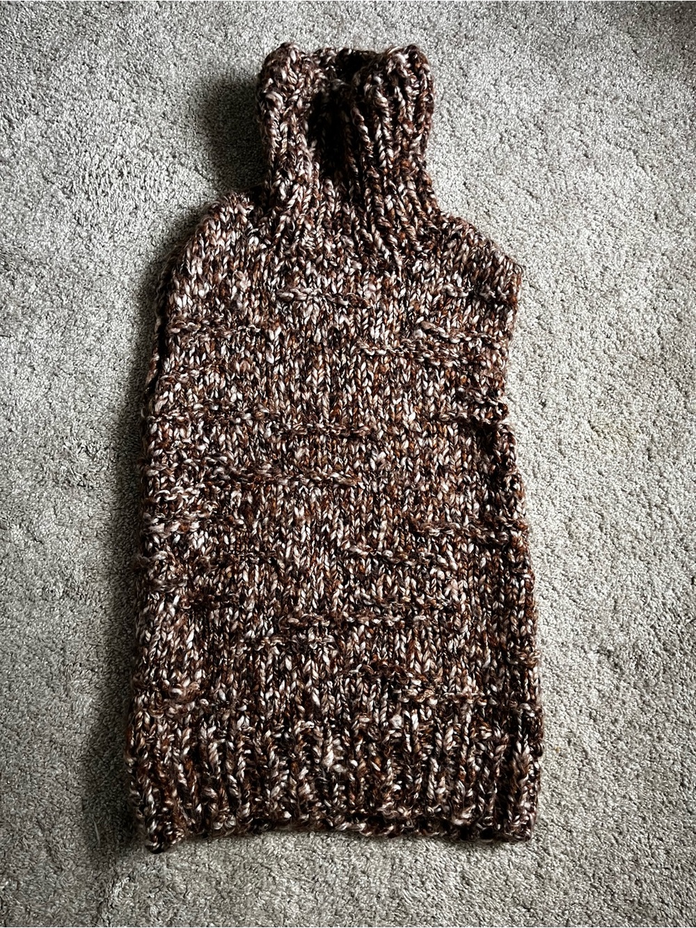 Vintage BCBG Marled Brown Chunky knit, sleeveless Turtleneck Sweater